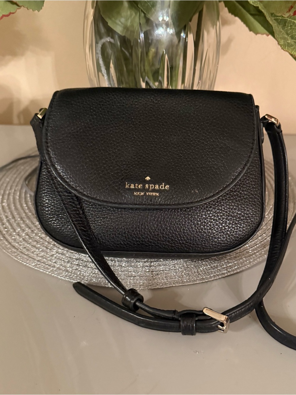 Kate Spade Leila Mini Flap Black, Pebbled Leather Crossbody EUC